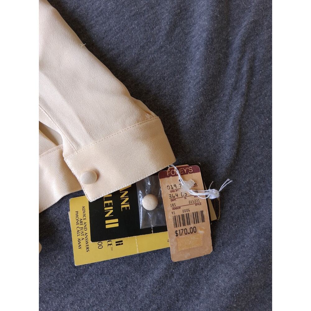 NWT Vintage Anne Klein II 100% Silk Cream Long Sleeve Button Down Blouse Size 12 - Picture 4 of 10